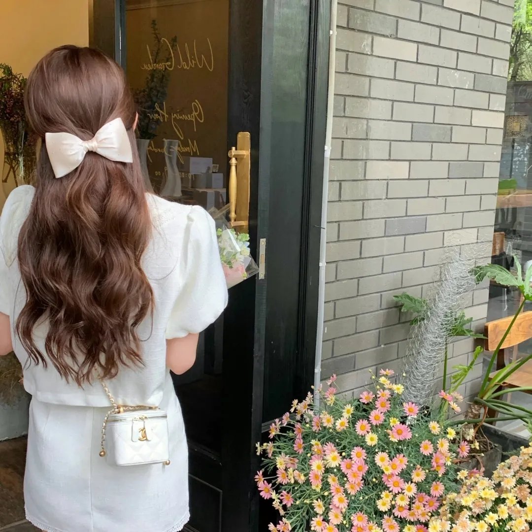 劳拉·马尔斯的眼睛